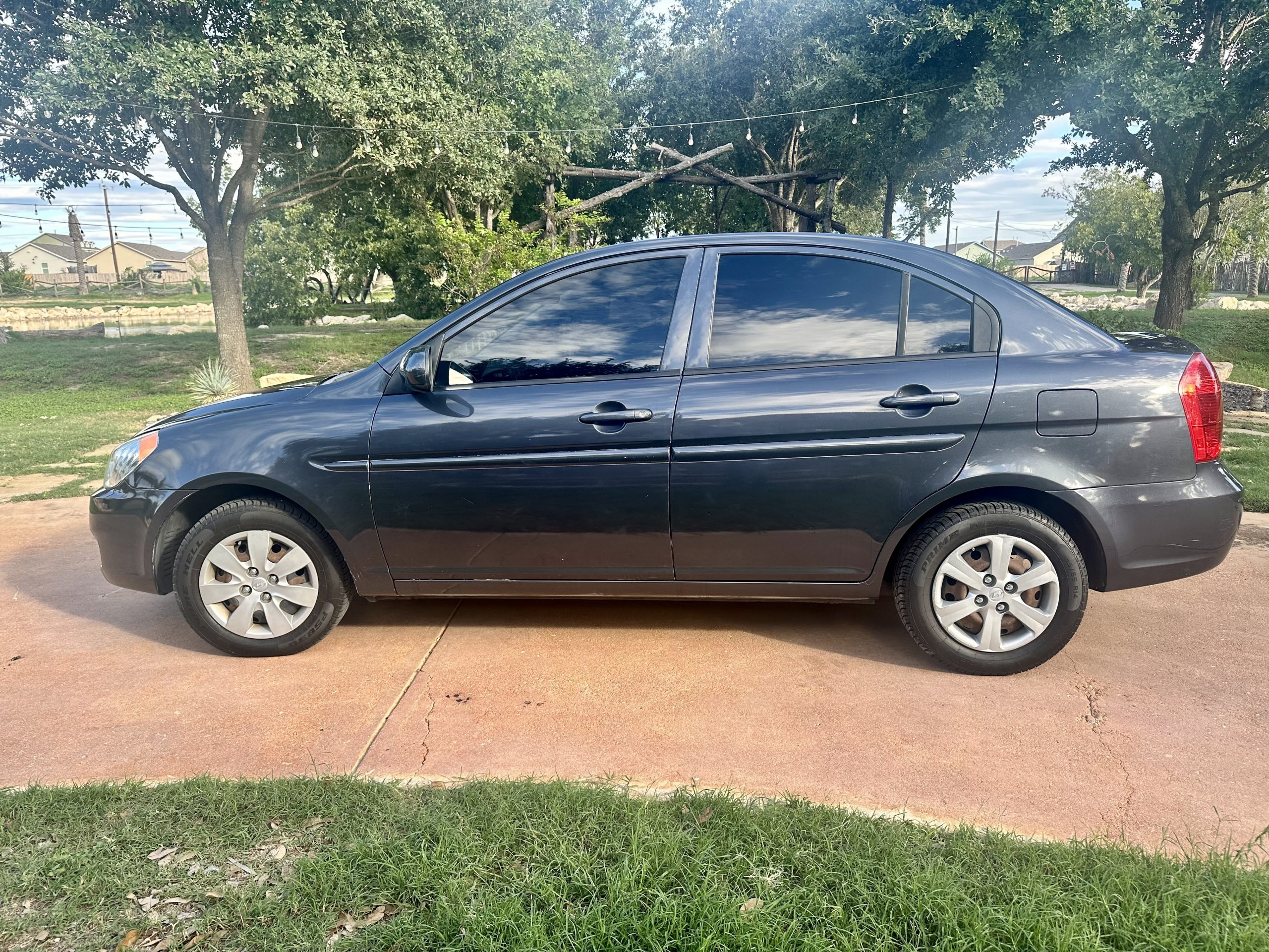 2010 Hyundai Accent GLS