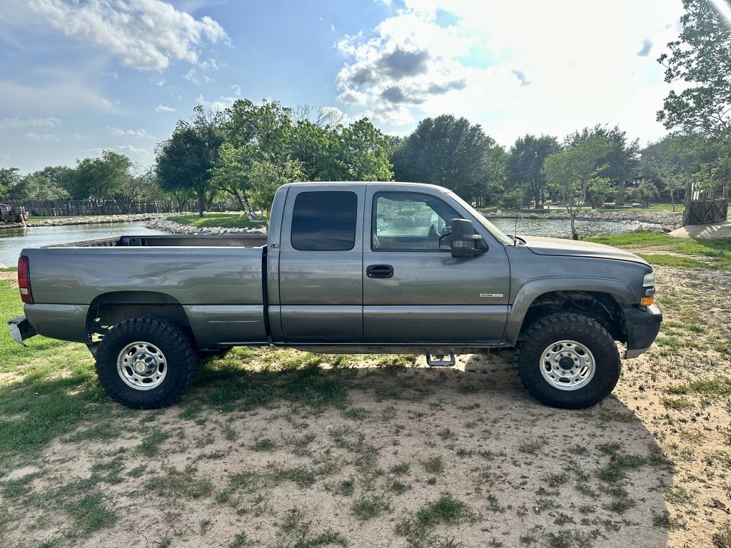 2001 Chevrolet Silverado 2500 Diesel Extended Cab 4x4 Allison Transmission