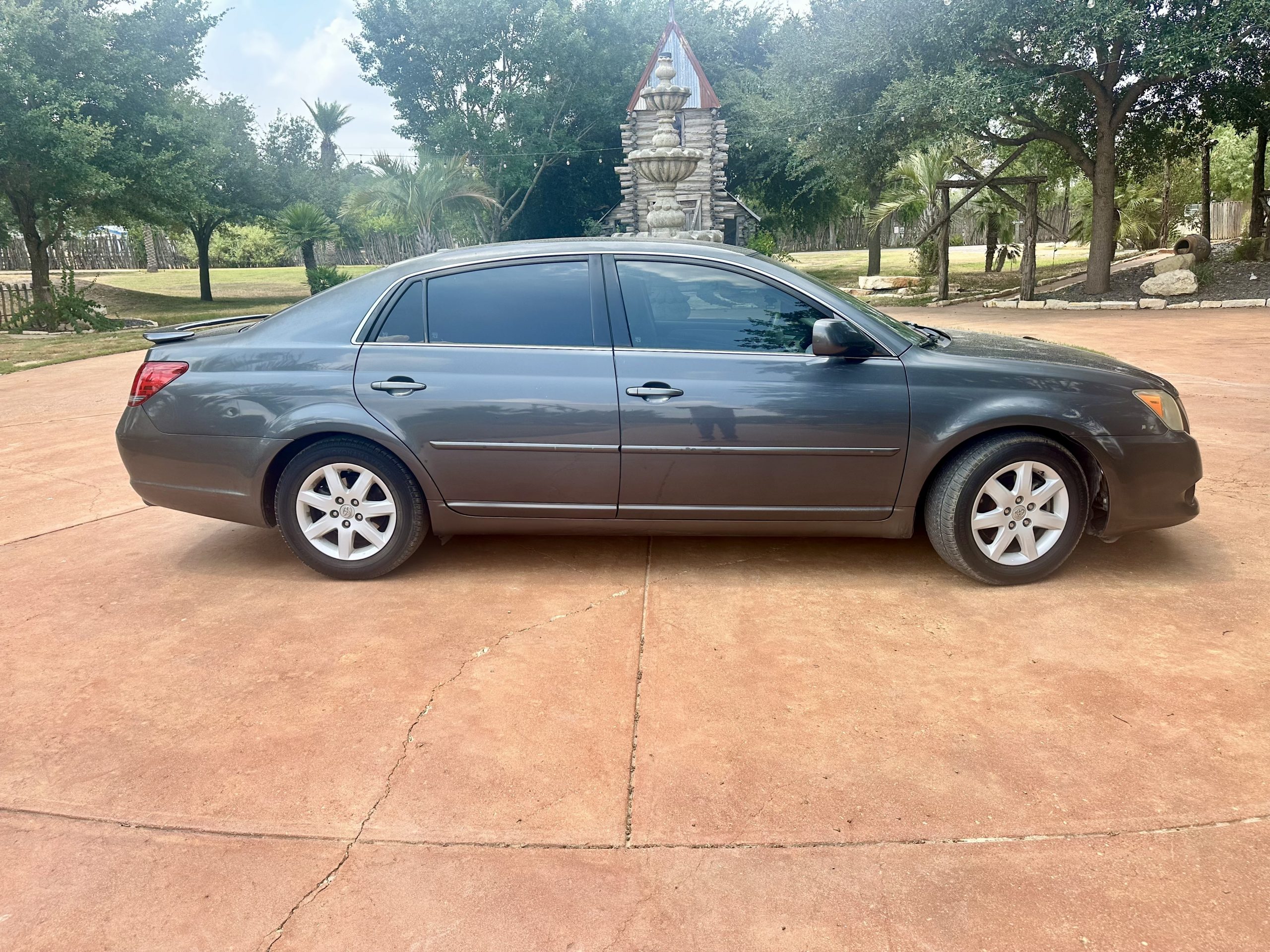 2009 Toyota Avalon XL